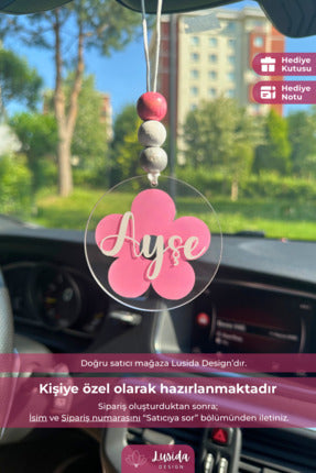 Pembe Papatya Tasarımlı Kişiye Özel Dikiz Aynası Süsü Hediye Kutulu Araba Süsü