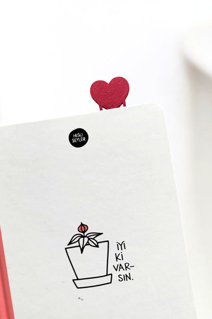 Kalp Figürlü Minimalist Kitap Ayracı