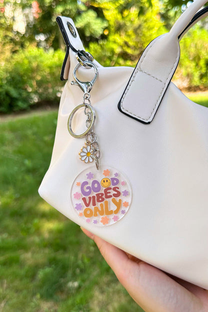 Good Vibes Papatya Charmlı Anahtarlık
