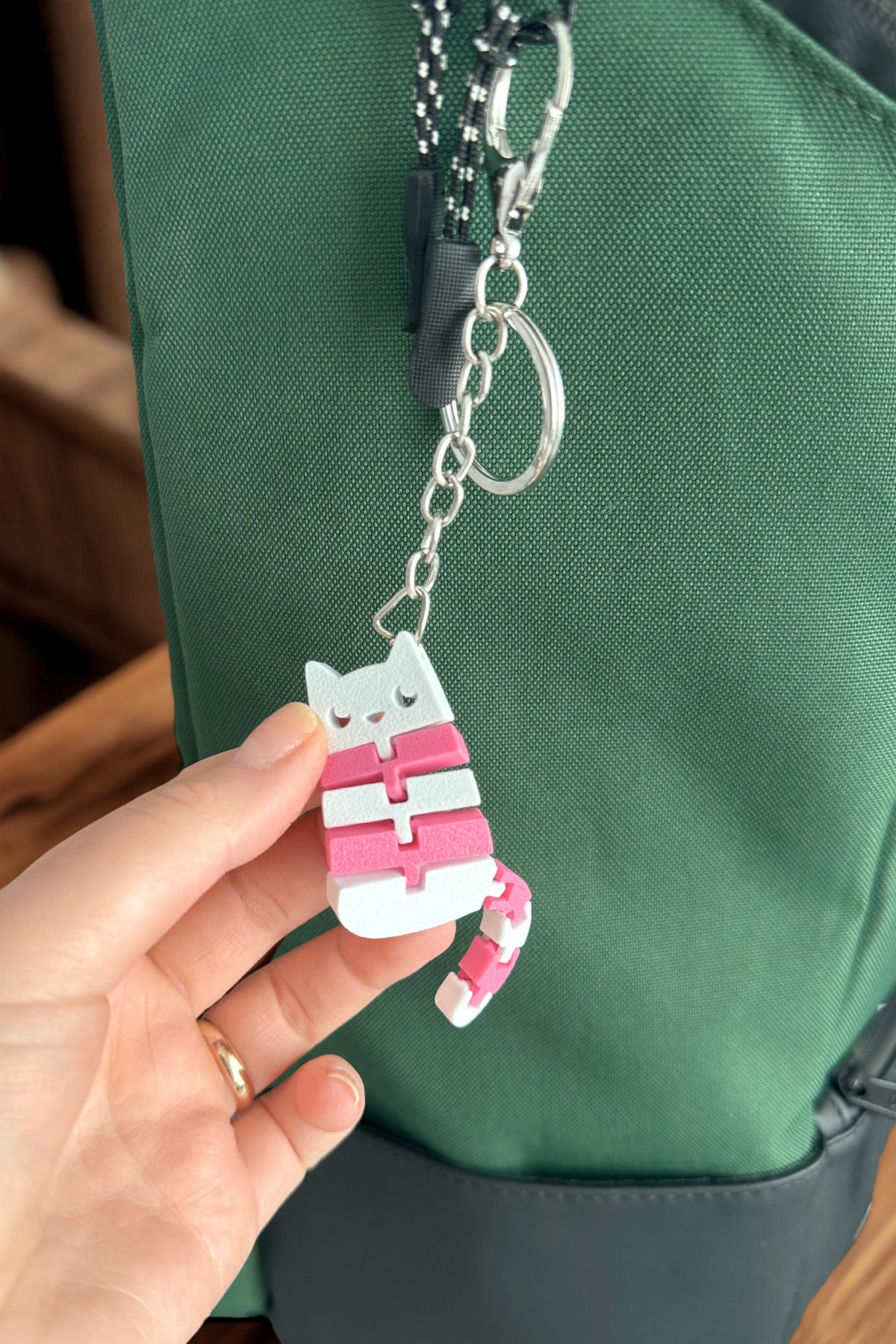 Kedi Figürlü Esnek Eklemli Anahtarlık ve Çanta Süsü